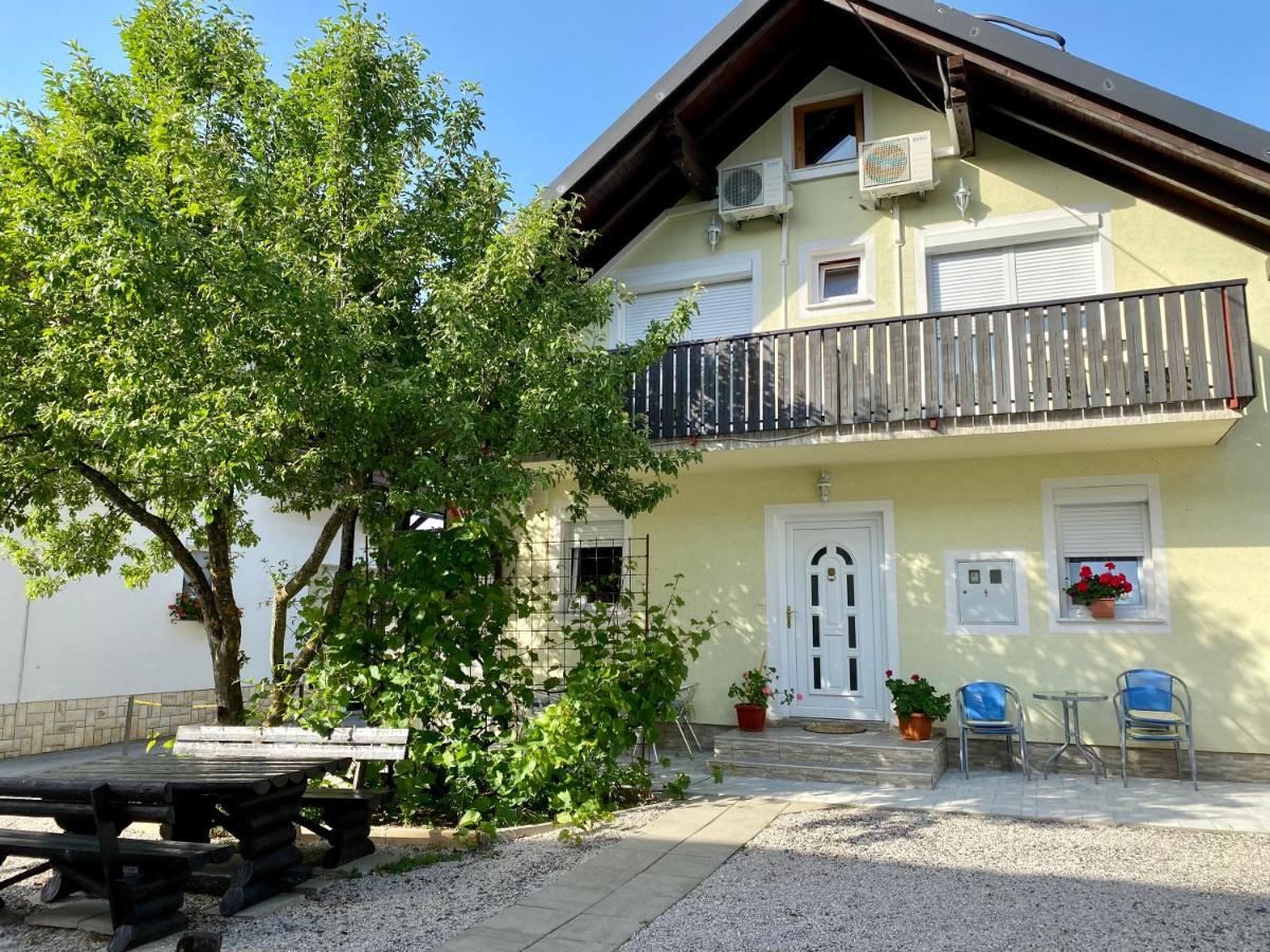 House Kajfes Hotel Plitvička Jezera Buitenkant foto